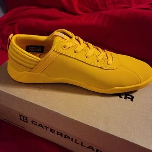 CAT safety shoes in yellow Size 9